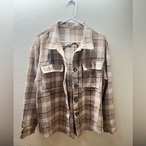 women’s brown/tan flannel jacket